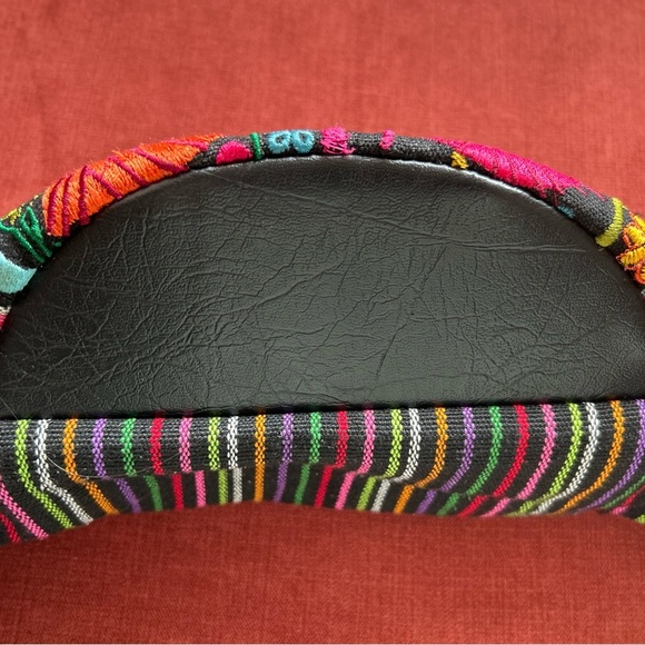 Red and Pink Embroidered Crossbody Bag with Folk Art Design - Picture 4 of 8